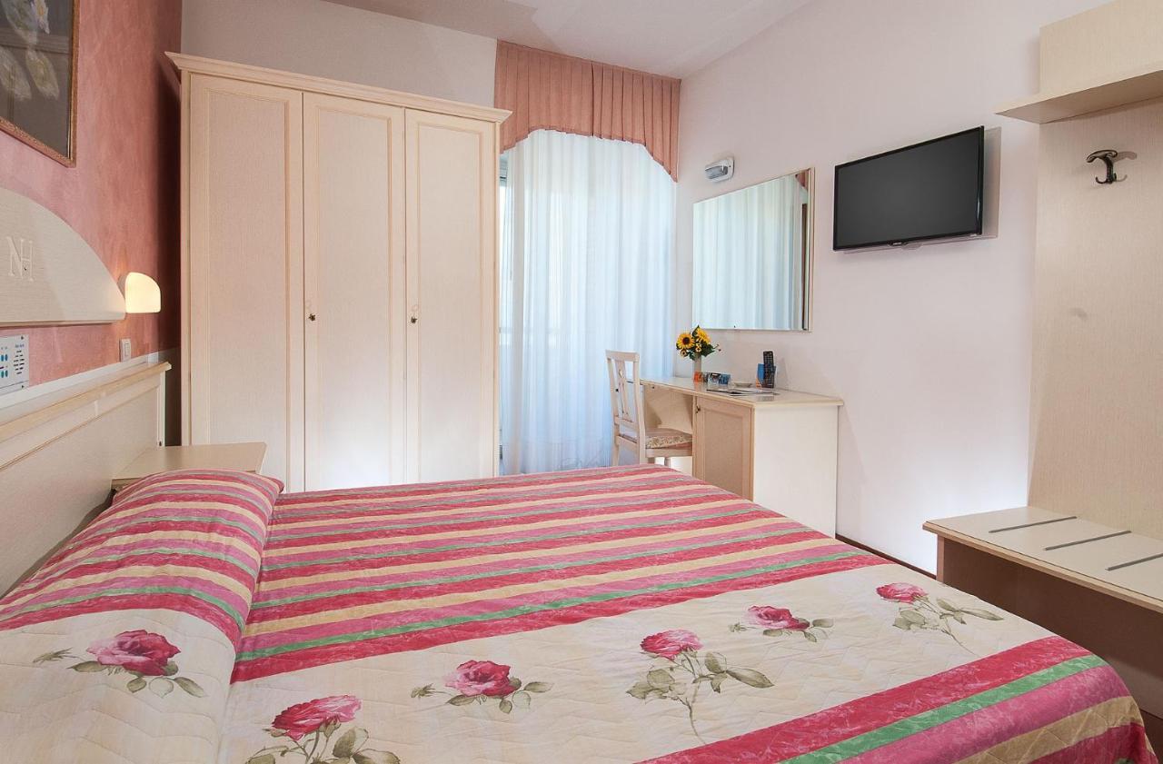 Hotel Napoleon Gabicce Mare Extérieur photo
