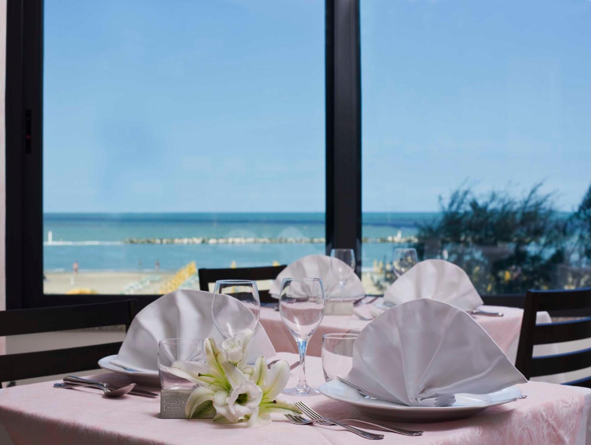 Hotel Napoleon Gabicce Mare Extérieur photo