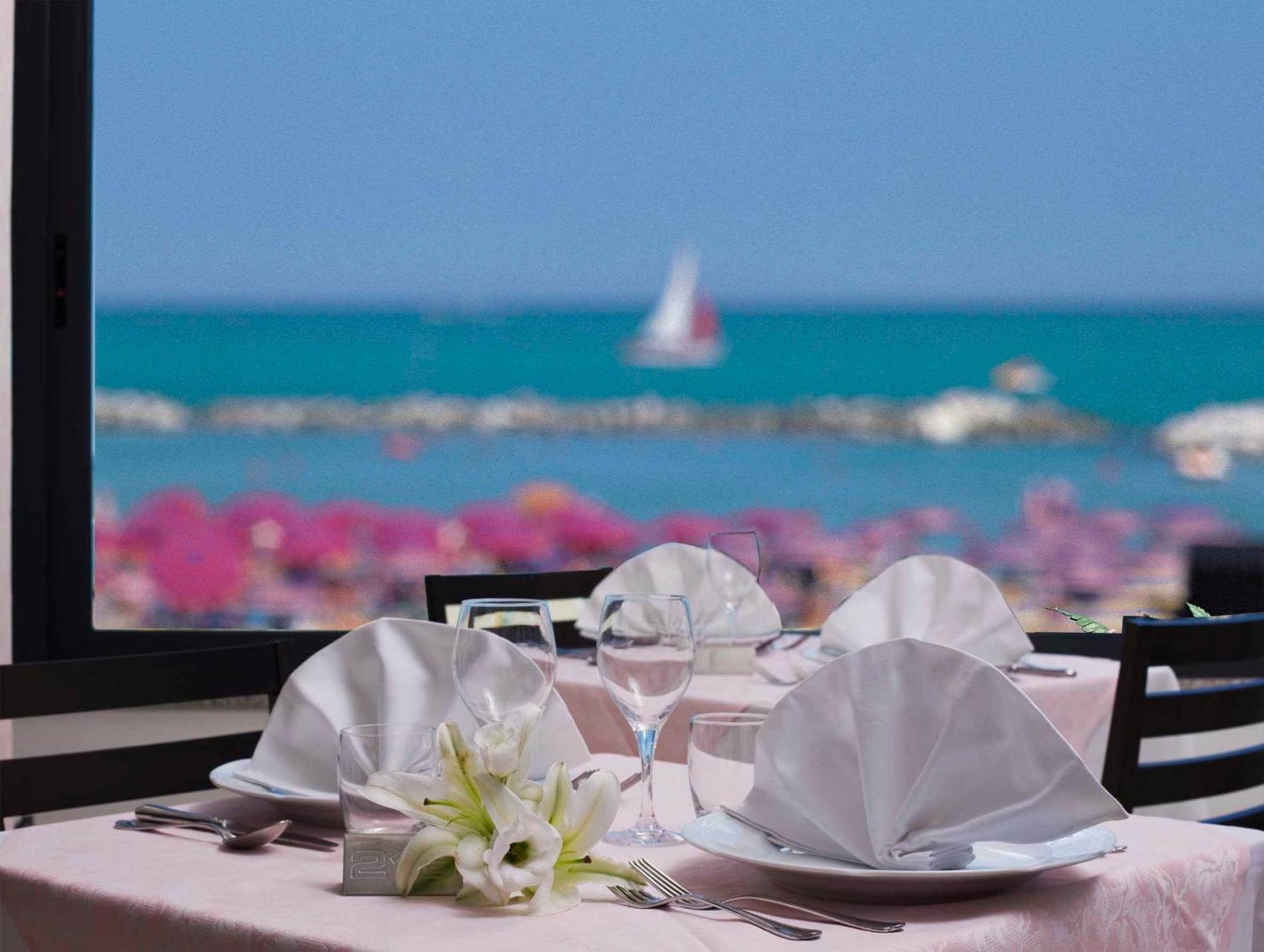Hotel Napoleon Gabicce Mare Extérieur photo